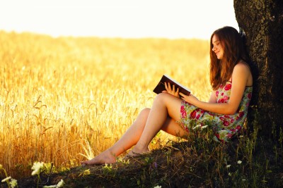 27 книг для женщин для чтения летом